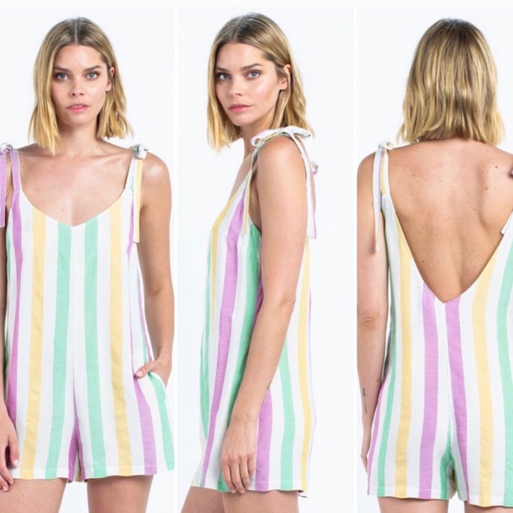💝 Skylar + Madison Stripes Romper - Size: S